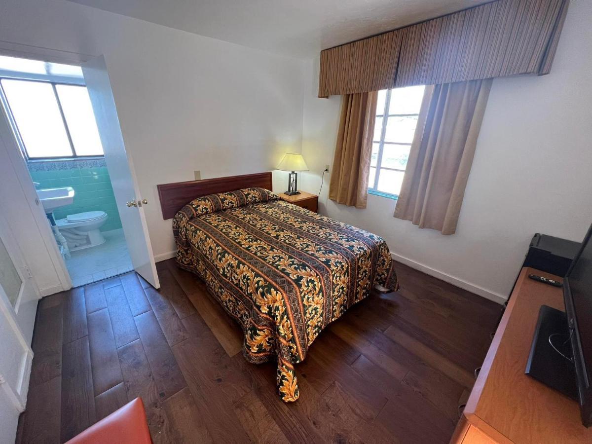 Quail Inn Motel Тусон Екстериор снимка