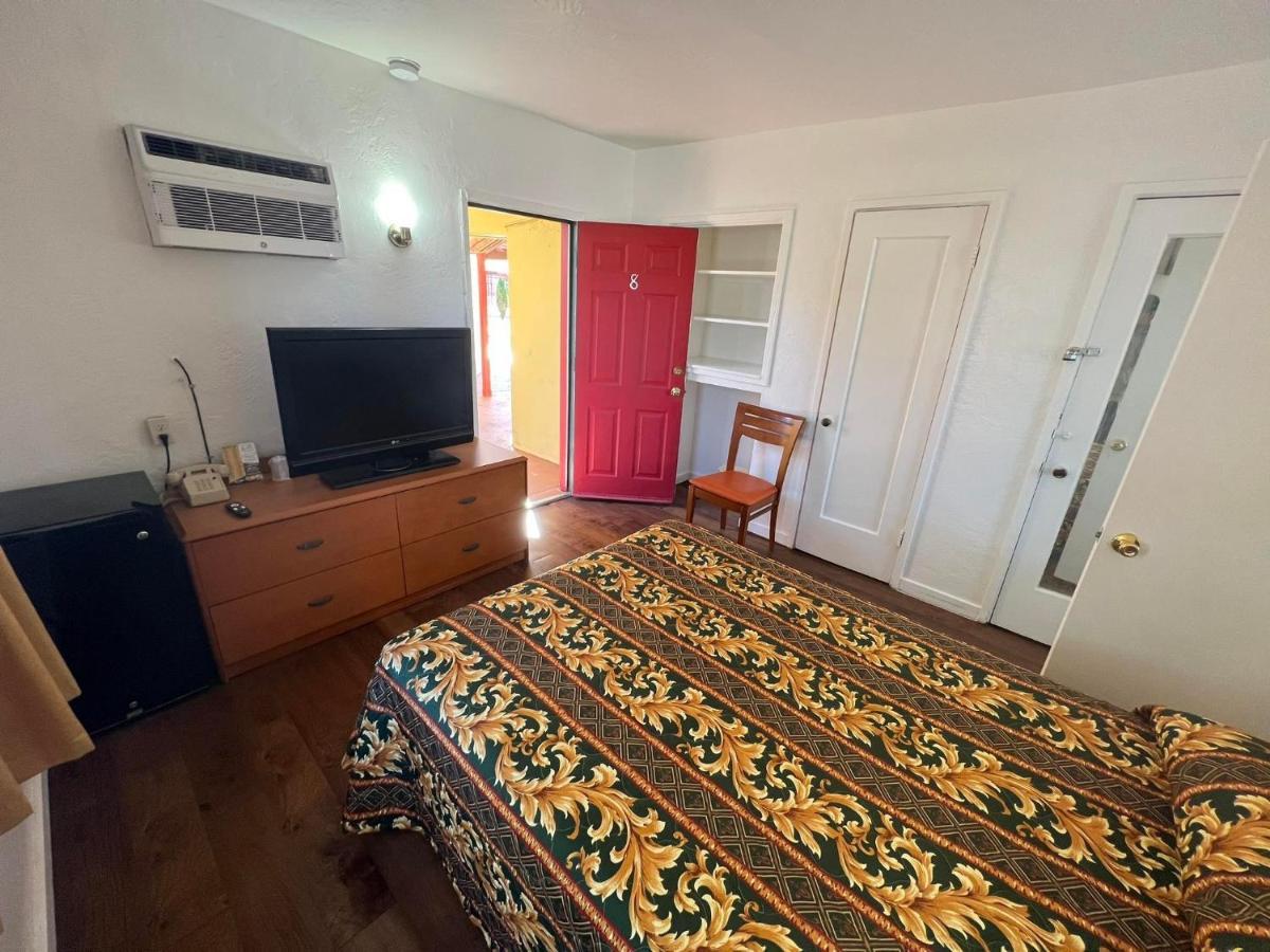 Quail Inn Motel Тусон Екстериор снимка